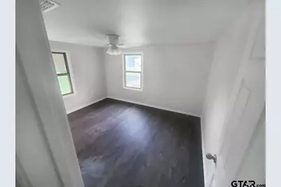1216 S Francis St, Tyler, TX 75701 - Photo 5