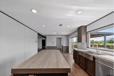 20766 Joe Paul, Chandler, TX 75758 - Photo 11