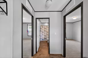 20766 Joe Paul, Chandler, TX 75758 - Photo 33