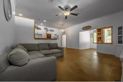 240 Private Road 5515, Palestine, TX 75801 - Photo 9