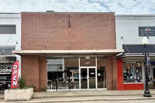 107 Jefferson, Pittsburg, TX 75686 - Photo 1