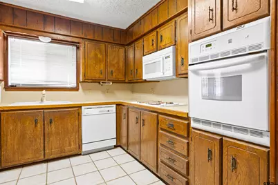 1749 Cr 3225, Mount Pleasant, TX 75455 - Photo 15