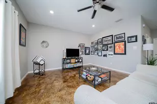 128 Loye Ln, Hawkins, TX 75765 - Photo 9