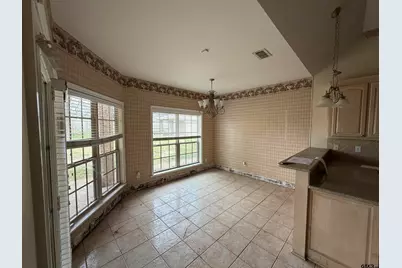 120 Burton, Longview, TX 75603 - Photo 9