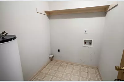 159 Cherrywood Lane, Holly Lake Ranch, TX 75765 - Photo 17