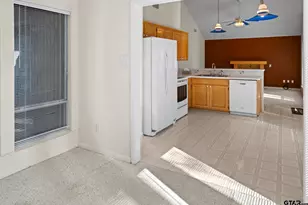 159 Cherrywood Ln, Holly Lake Ranch, TX 75765 - Photo 9