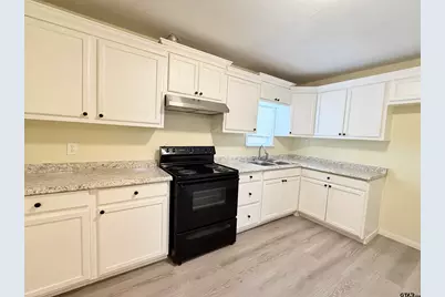 404 Beckley, Kilgore, TX 75662 - Photo 5