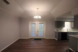 305 Lakeview St, Whitehouse, TX 75791 - Photo 5