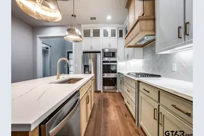 4585 Cascades Blvd, Tyler, TX 75709 - Photo 11