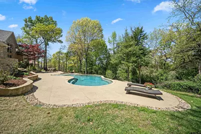 2015 Stonegate Valley Dr, Tyler, TX 75703 - Photo 35