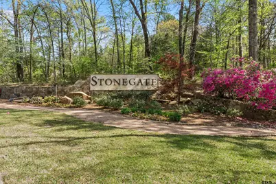 2015 Stonegate Valley Dr, Tyler, TX 75703 - Photo 45