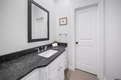 2015 Stonegate Valley Dr, Tyler, TX 75703 - Photo 31