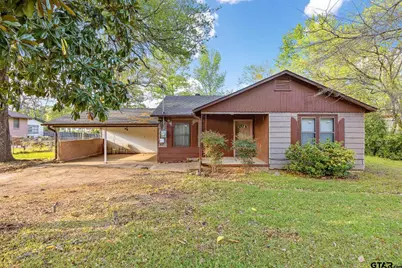 803 W Noble, Troup, TX 75789 - Photo 1