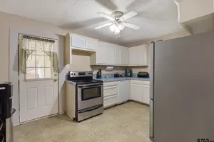 803 W Noble, Troup, TX 75789 - Photo 13