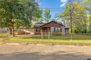 803 W Noble, Troup, TX 75789 - Photo 3