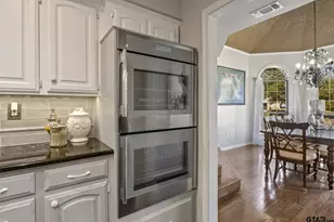 912 Fleming, Mt Pleasant, TX 75455 - Photo 13