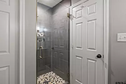 601 W Eagle Point Drive, Mt Vernon, TX 75457 - Photo 23