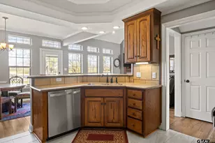 1203 Silver Oak St, Mount Pleasant, TX 75455 - Photo 15