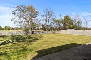 1203 Silver Oak St, Mount Pleasant, TX 75455 - Photo 39