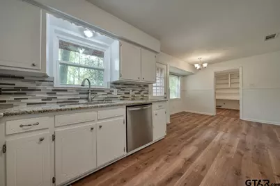 210 Canyon Dr, Hideaway, TX 75771 - Photo 13