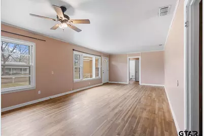 3305 Florence Street, Kilgore, TX 75662 - Photo 9