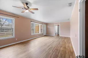 3305 Florence St, Kilgore, TX 75662 - Photo 9