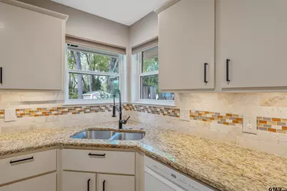 11951 Acadia Drive, Tyler, TX 75703 - Photo 13