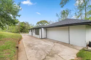 1002 W Reagan St, Palestine, TX 75801 - Photo 29