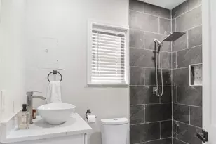 1002 W Reagan St, Palestine, TX 75801 - Photo 25