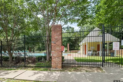 4028 Hanover Place, Tyler, TX 75701 - Photo 5