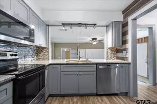 606 Glazner St, Hawkins, TX 75765 - Photo 9