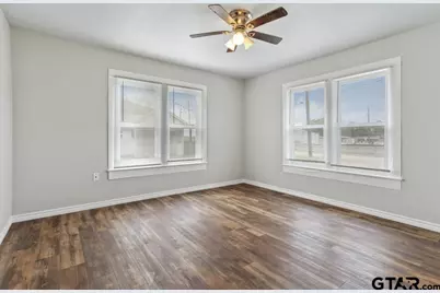 407 W Carnegie, Winnsboro, TX 75494 - Photo 9