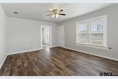 407 W Carnegie, Winnsboro, TX 75494 - Photo 17