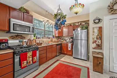 637 S Bois D Arc, Tyler, TX 75701 - Photo 13