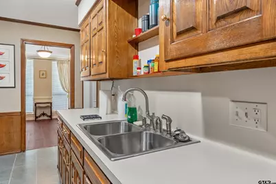 4913 Pine Knoll, Tyler, TX 75703 - Photo 13