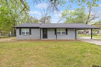 802 Quitman, Pittsburg, TX 75686 - Photo 1