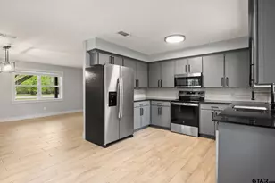 802 Quitman, Pittsburg, TX 75686 - Photo 9