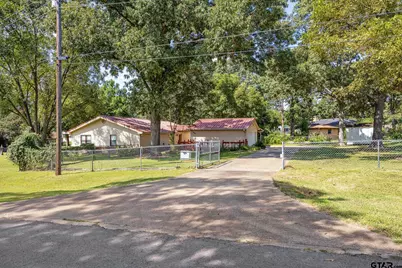 21743 South Shore Dr, Chandler, TX 75758 - Photo 31