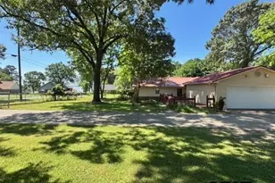 21743 South Shore Dr, Chandler, TX 75758 - Photo 37