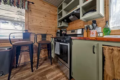 22168 Sportsman's Dr, Chandler, TX 75758 - Photo 9