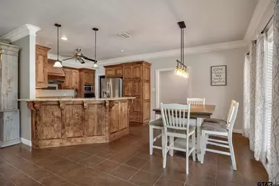 710 Willowood St., Longview, TX 75604 - Photo 9