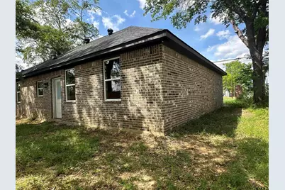 1002 E Main St, Whitehouse, TX 75791 - Photo 3