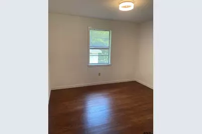 606 S Boyd St, Lindale, TX 75771 - Photo 11