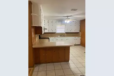 606 S Boyd St, Lindale, TX 75771 - Photo 3