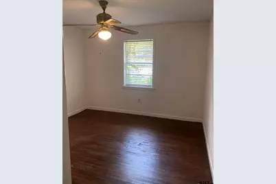 606 S Boyd St, Lindale, TX 75771 - Photo 13