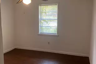 606 S Boyd St, Lindale, TX 75771 - Photo 13