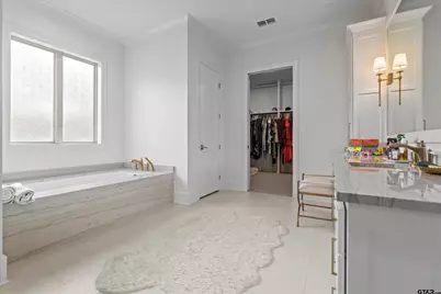 2523 Oak Alley, Tyler, TX 75703 - Photo 19