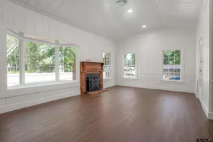 605 E Calvert St, Troup, TX 75789 - Photo 7