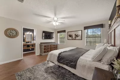 10194 Creek Bend Dr, Tyler, TX 75707 - Photo 15