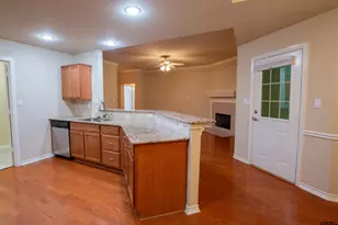 421 W Cumberland Rd, Tyler, TX 75703 - Photo 11